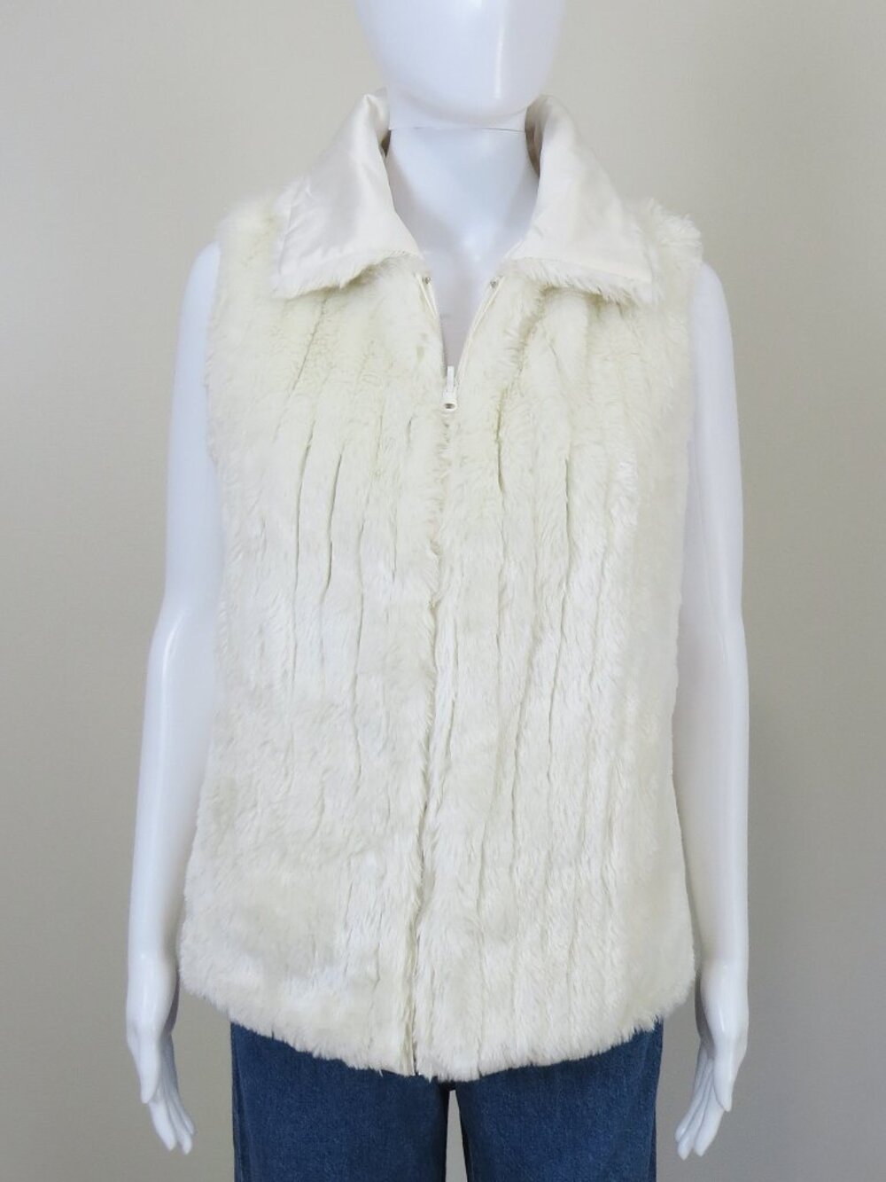Chico's Faux Fur Reversible Full Zip Vest, Pockets SIZE 2 (Large 12) Cream